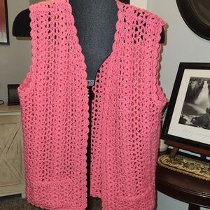 Vintage 70s Pink Crochet Vest With Pockets.